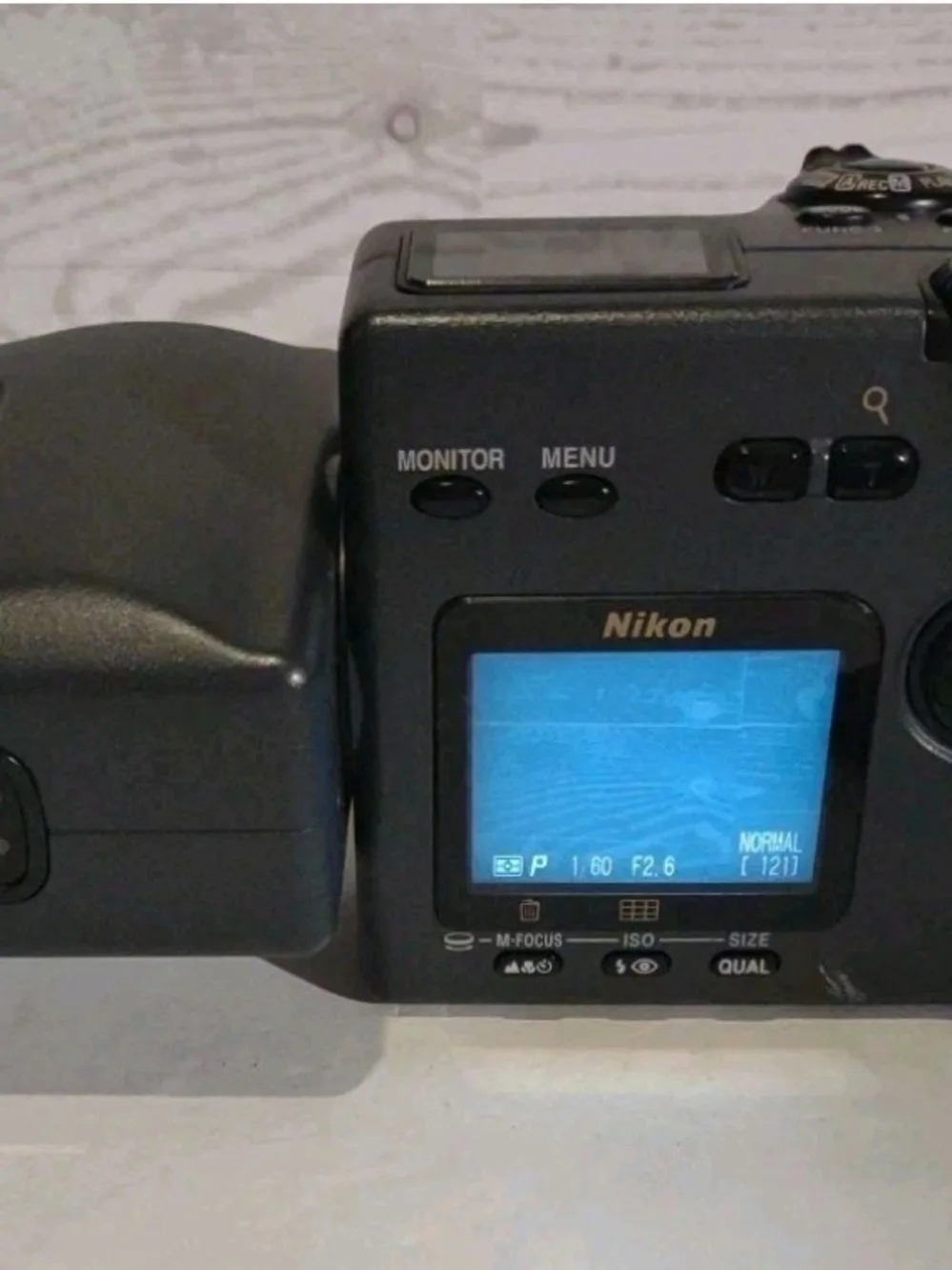Nikon Cool Pix E990 Digital Camera Video Recorder Working Condition